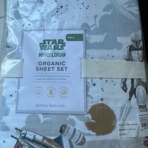 Discontinued Brand New pottery barn Full Size Mandalorian Bedsheets